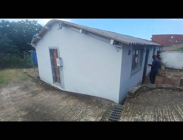 2 BEDROOM HOUSE FOR SALE IN SHALLCROSS